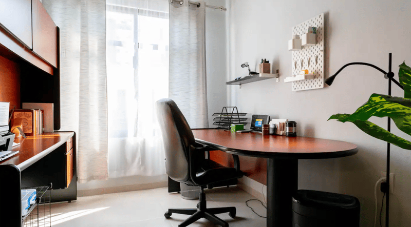 Airbnb dedicated workspace