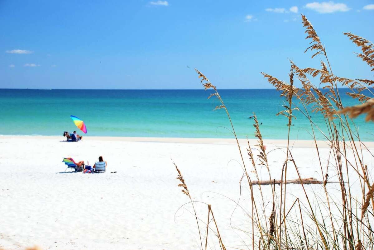 Gibson-Beach-Rentals-Florida-Beaches-Sandestin-Miramar-Beach