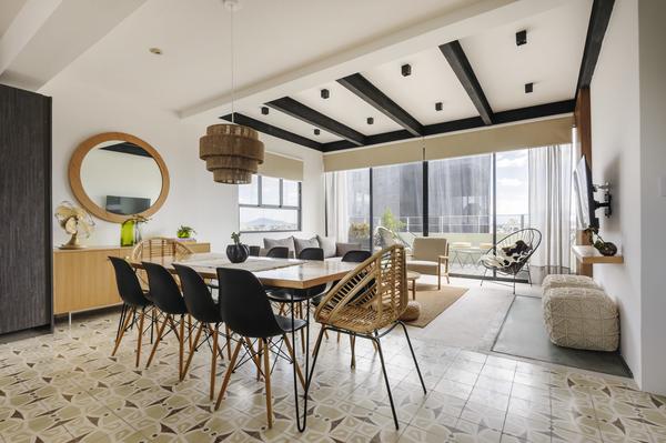 Wynwood House - Breezeway Case Studies