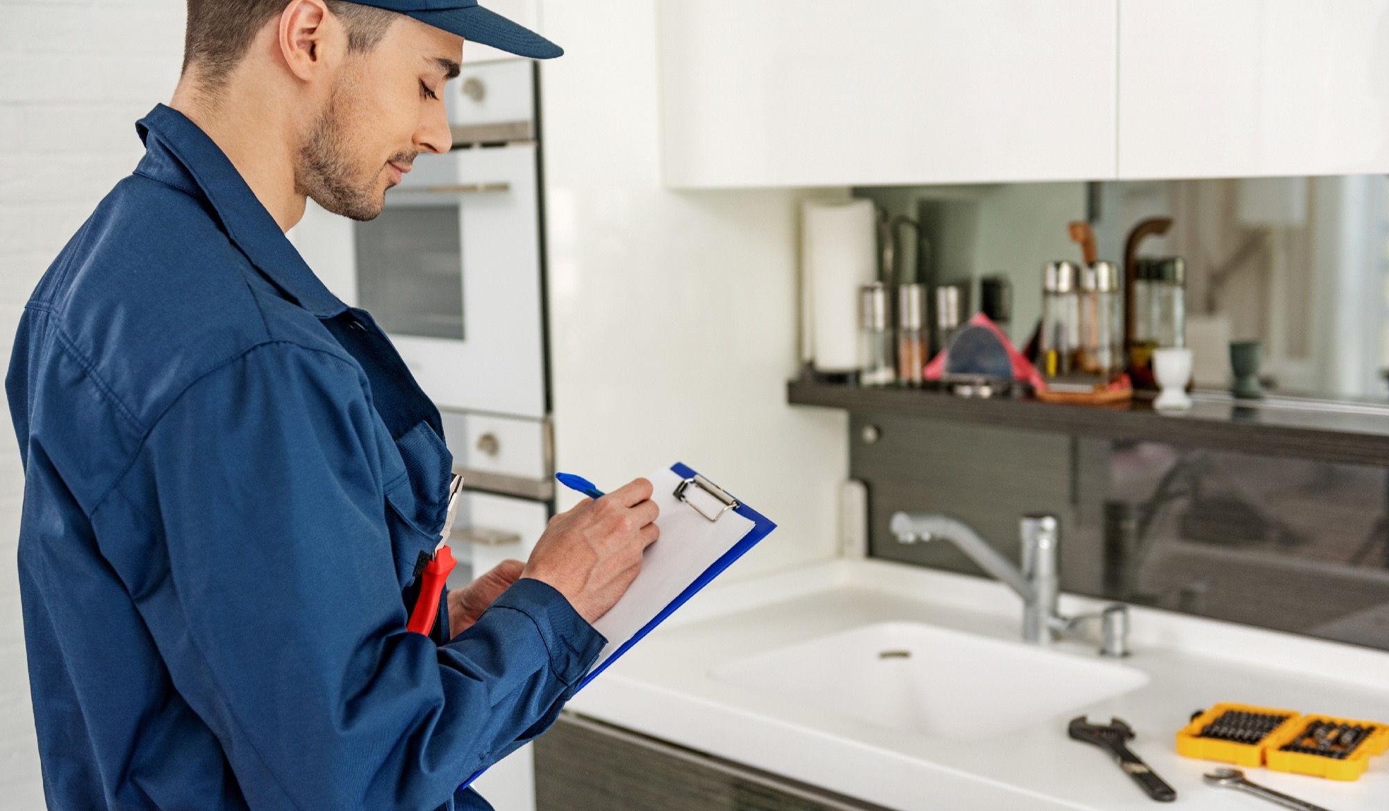 the-only-vacation-rental-maintenance-checklist-you’ll-ever-need-[+-free-template]