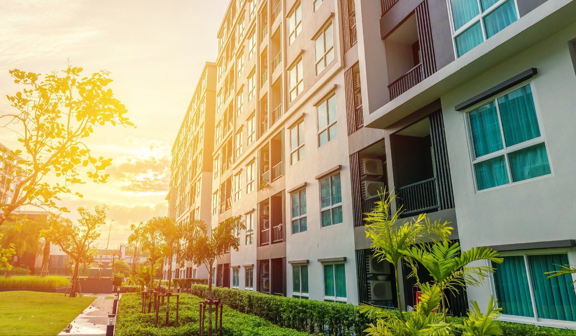 how-to-manage-a-mixed-portfolio:-short-term-rentals-and-multifamily-units